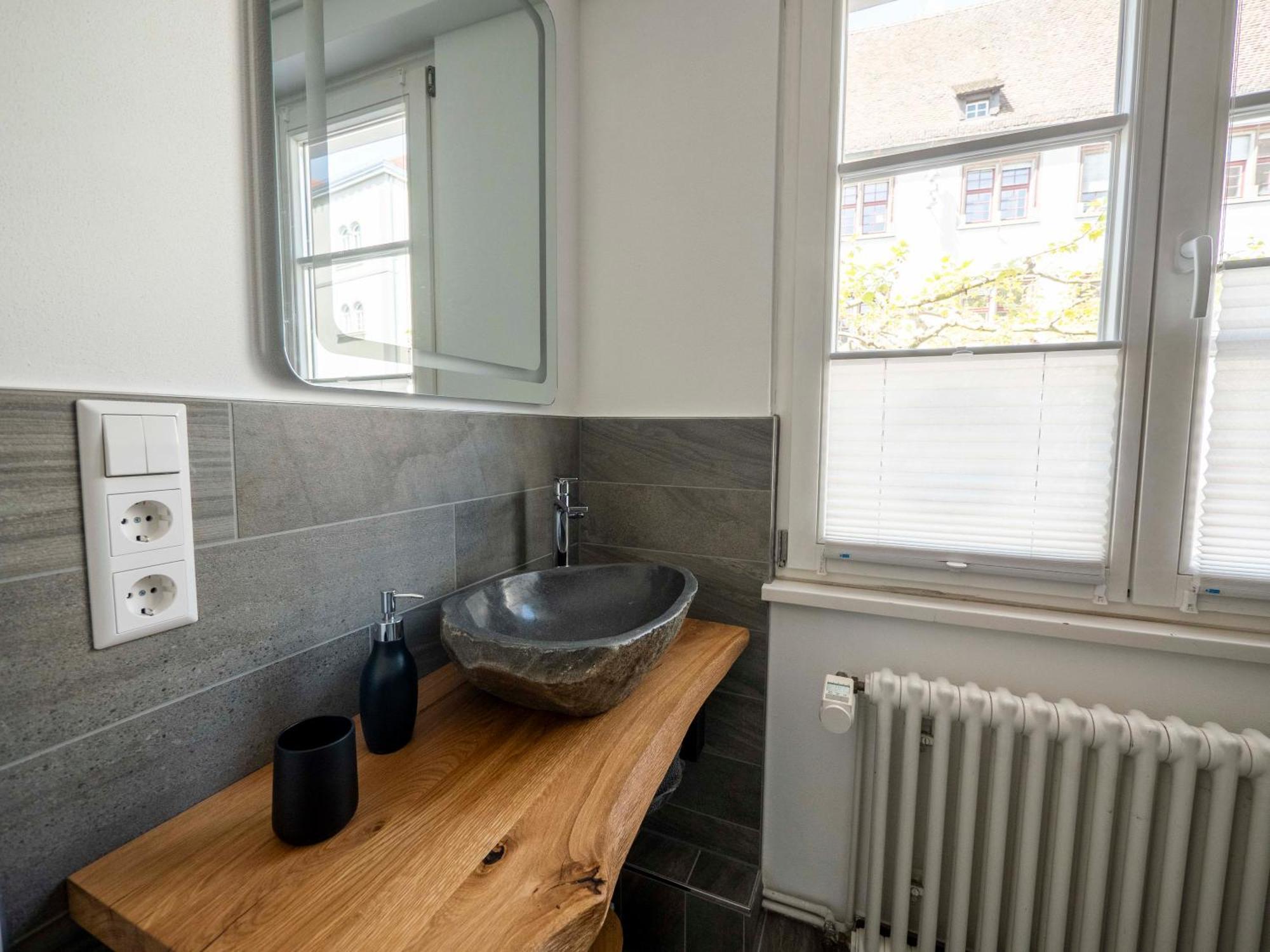 Ferienwohnung Seeromantik In 2 Minuten Am See ラドルフツェル・アム・ボーデンゼー エクステリア 写真